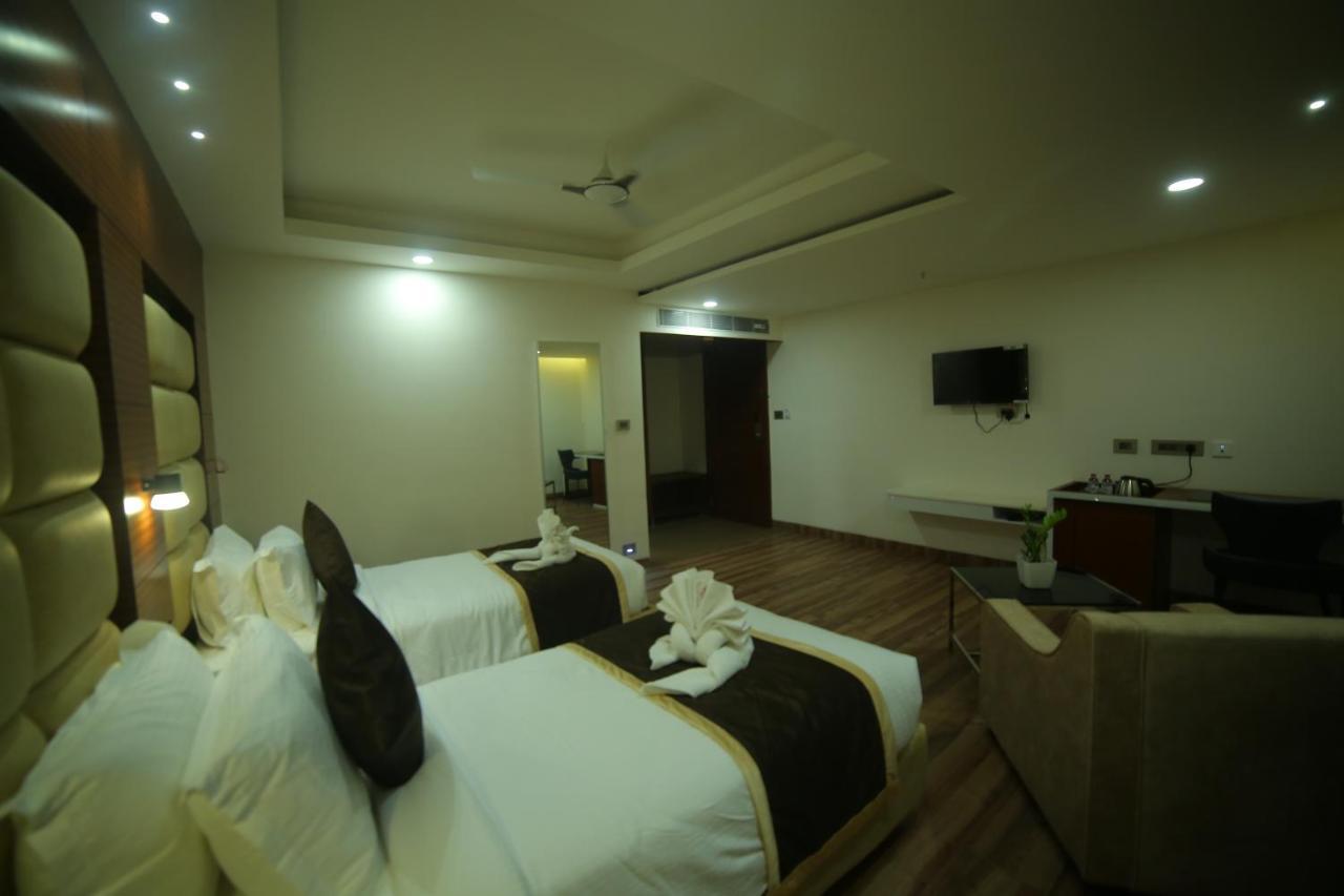 Hotel Sree Fortune Grand, Tadepalli Tadepalle Zewnętrze zdjęcie